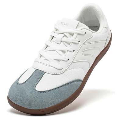 Lekkie buty typu barefoot w różnych wariantach kolorystycznych z szerokim noskiem i elastyczną podeszwą gumową.