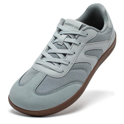 Lekkie buty typu barefoot w różnych wariantach kolorystycznych z szerokim noskiem i elastyczną podeszwą gumową.