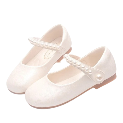 Eleganckie buty komunijne dla dziewczynek w kolorze białym, beżowym i różowym z ozdobnym paskiem wysadzanym perełkami.