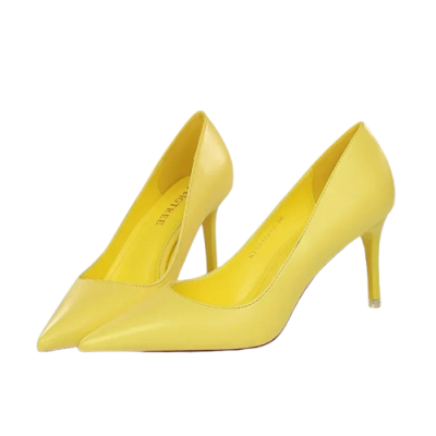 Klasyczne damskie szpilki z eko-skóry z noskiem w szpic i obcasem 7,5 cm dostępne w różnych kolorach.