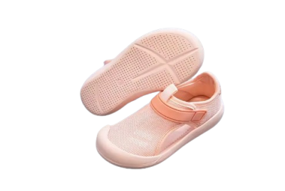 Dziecięce sandałki barefoot z siateczki na elastycznej podeszwie, zapinane na rzep.