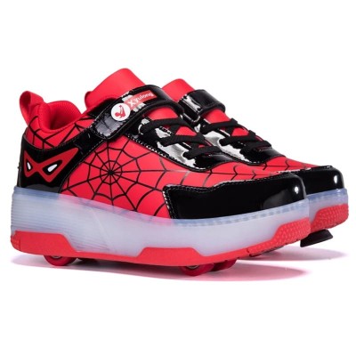 Dziecięce butorolki z kółkami i świecącą podeszwą LED w kolorze czarno-czerwonym, prezentujące mechanizm wysuwania kółek.