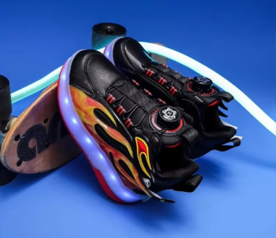 Dziecięce butorolki z chowanymi kółkami i świecącą podeszwą LED.