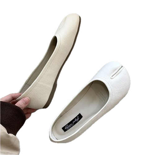 Damskie baleriny Tabi z rozdzielonym noskiem, dostępne w szerokiej gamie wzorów i kolorów, na płaskiej, komfortowej podeszwie.