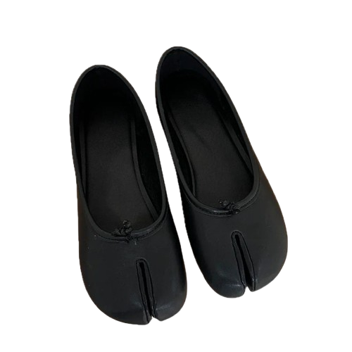 Damskie baleriny Tabi z rozdzielonym noskiem, dostępne w szerokiej gamie wzorów i kolorów, na płaskiej, komfortowej podeszwie.