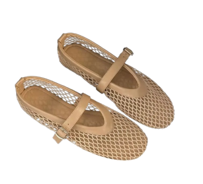 Damskie ażurowe baleriny z siateczki z paskiem i klamrą, dostępne w kolorze czarnym i beżowym, idealne na lato.