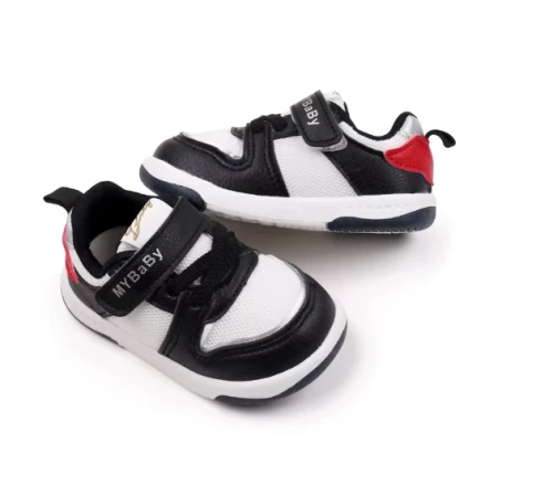 Sportowe sneakersy dziecięce dla chłopca i dziewczynki na rzepy, dostępne w wielu kolorach w rozmiarach 15-22.