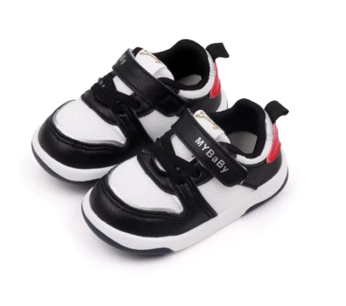 Sportowe sneakersy dziecięce dla chłopca i dziewczynki na rzepy, dostępne w wielu kolorach w rozmiarach 15-22.