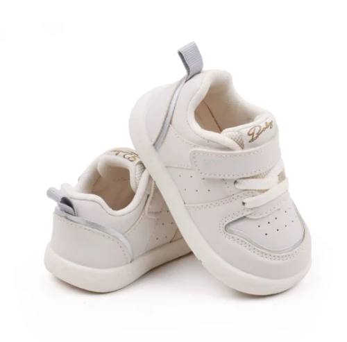 Sportowe sneakersy dziecięce dla chłopca i dziewczynki na rzepy, dostępne w wielu kolorach w rozmiarach 15-22.