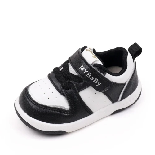 Sportowe sneakersy dziecięce dla chłopca i dziewczynki na rzepy, dostępne w wielu kolorach w rozmiarach 15-22.