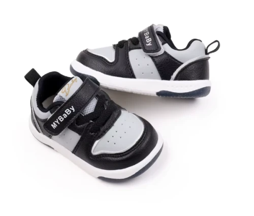 Sportowe sneakersy dziecięce dla chłopca i dziewczynki na rzepy, dostępne w wielu kolorach w rozmiarach 15-22.