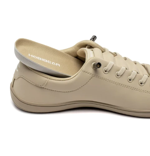 Lekkie buty Barefoot unisex z szerokim noskiem i elastyczną podeszwą, dostępne w różnych kolorach.