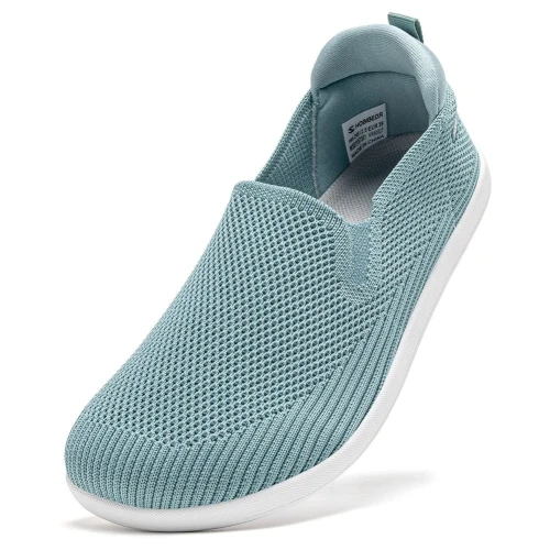 Lekkie, wsuwane buty damskie Barefoot z siateczki z szerokim przodem, dostępne w kolorach: beżowym, czarnym, szarym, błękitnym i brązowym.