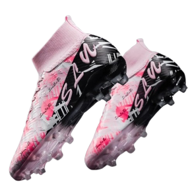 Buty piłkarskie męskie z systemem kołków do gry na trawie.