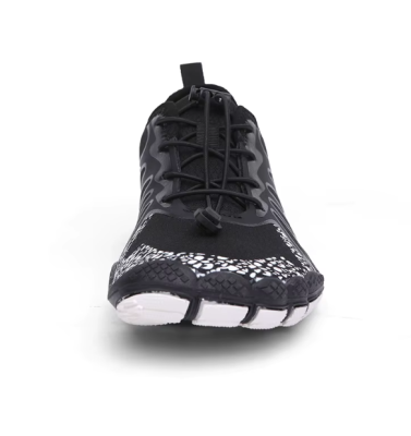 Lekkie buty do wody barefoot z elastyczną podeszwą i systemem drenażu.