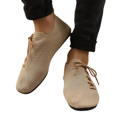 Lekkie męskie sneakersy z siateczki mesh ze sznurowadłami.